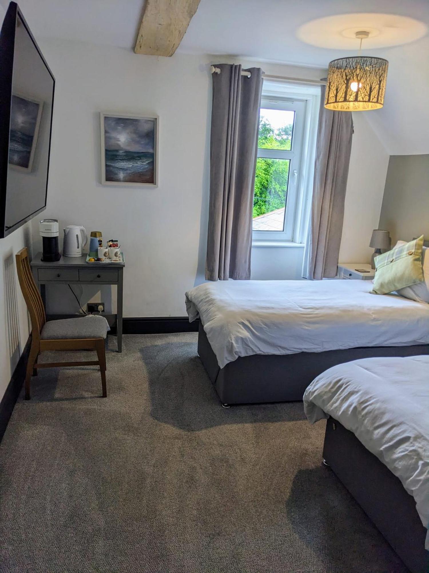 Lochaline Hotel